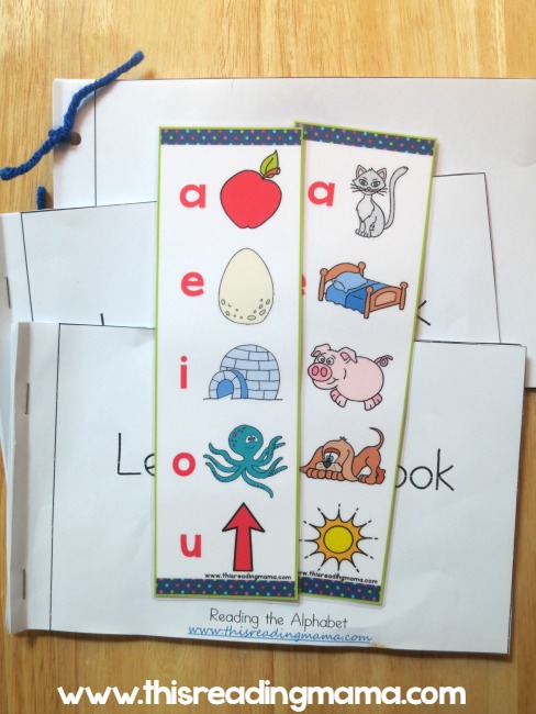 Bookmarks for short vowel sounds - This Reading Mama